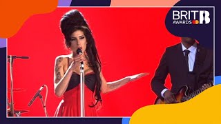 Amy Winehouse - Rehab (Live at The BRITs 2007)