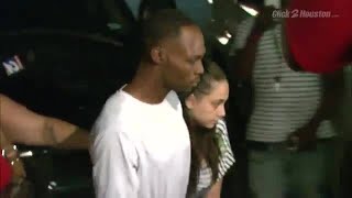 VIDEO: Che Calhoun walks out of jail