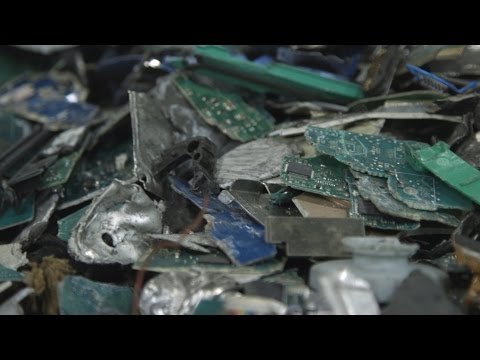 Watch your dead technology get torn down at an e-waste recycling plant