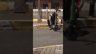 Martı Scooter Pili Nasıl Değişiyor