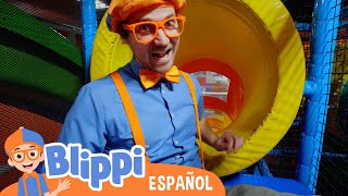 Blippi visita el Patio de Juegos Cubierto Funtastic Playtorium | Aprende con Blippi |