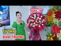 Ty Thy khai trương chấn động tại Quận 6 có nhiều món ăn ngon - Ty Thy Vlog Gỏi đu đủ