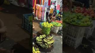 Fruits at Dadar Mandi Mumbai