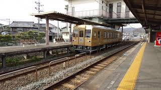 【井原鉄道アート列車】ＩＲＴ３５５形ワンマン神辺行発車（井原鉄道総社駅５番のりば）【大原美術館ラッピング列車】　※スマートフォンで撮影