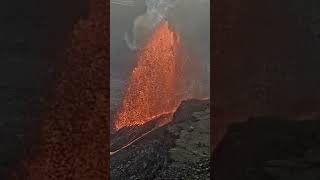 Spektakularna erupcja Kilauea. Lawa na wysokość 100 metrów.