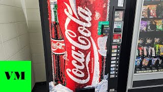 Royal Vendors Intellevend 2000 Coke Vending Machine Purchase Demonstration