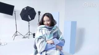 190410 Krystal Jung (정수정) photo shoot of Keds' new season collection [Behind the scene]