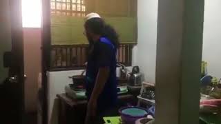 Johan kena sound dengan Ozlynn sebab masak nasi tak on suis