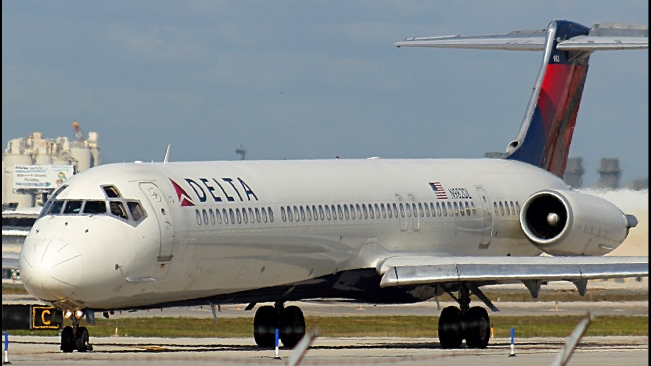 {TrueSound}™ Delta MD-80 / MD-88 Thundering Takeoff Action At Ft ...