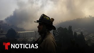 El fuego sigue arrasando en Chile y sus víctimas mortales ascienden a 51 | Noticias Telemundo