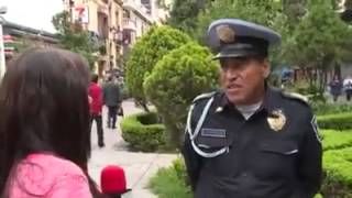 Policía Poliglota Mexicano!!! Habla 6 idiomas