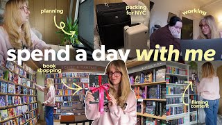 Spend a day with me 📚📦⭐️ Book shopping, packing for NYC, working