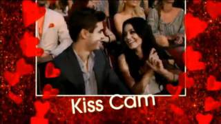 Zac Efron and Vanessa Hudgens Kiss Cam mtv movie awards (HQ)