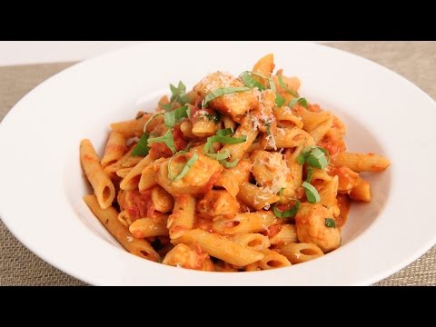 Penne Vodka with Chicken Recipe - Laura Vitale - Laura in the Kitchen Episode 862 Penne Vodka with Chicken Recipe - Laura Vitale - Laura in the Kitchen Episode 862