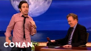 Simon Helberg Gets Possessed By Robin Williams | CONAN on TBS