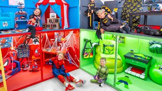 Vania Mania Kids Superheroes Four Colors Playhouse