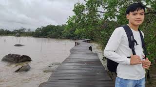 Giant Stones beach in Sihanuk Ville ឆ្នេរថ្មយក្ស ស្រុកស្ទឹងហាវ ខេត្តព្រះសីហនុ