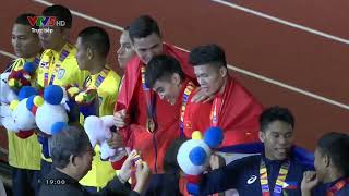 2019 SEAGAMES 191210 Athletics Men & Women 4x400m Vietnam Gold Medal Victory Ceremony