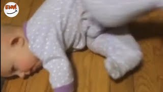 Kasım Ayının En Eğlenceli Bebeklerin Emekleme Videoları 👶 Komik Bebekler 2018