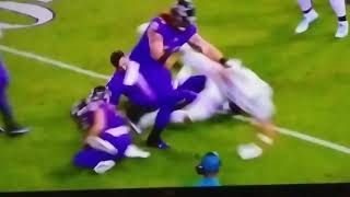Flacco almost gets his neck broke WITH A DANGEROUS HIT FROM MIAMI DOLPHINS LB KIKO ALONSO