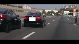 警察にビビったBMWが急ブレーキをかけ事故る。 ドライブレコーダー