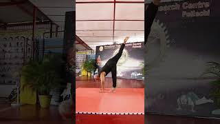 Single leg balancing asana- N.S.M.Raajan #youtubeshorts #yogashorts #fitness