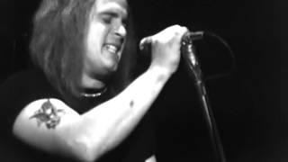 Lynyrd Skynyrd - Don't Ask Me No Questions - 4/27/1975 - Winterland (Official)