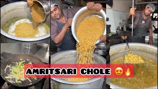 Delhi’s Most Famous AMRITSARI CHOLE 🔥😍|| INDIAN STREET FOOD