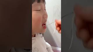 Dental floss can also pull teeth你们有用过牙线拔牙吗？5岁下门牙拔牙记🦷