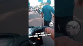 Ngeri Kakek kakek nyebrang sendirian #motovlog #sunmori #motovlogger #crash #motovlogindonesia