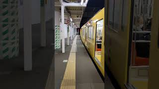 東村山駅に止まっている黄色い電車〜(2022年1月13日) #Shorts