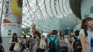 120804 SMTOWN Live World Tour III in Tokyo.Walking through fans