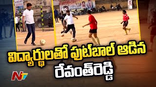 Revanth Reddy Playing Football with Students | Revanth Reddy Hath Se Hath Jodo Yatra | NTV