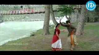 Aura Ammakuchella Song   Aapathbandhavudu Movie   Chiranjeevi   Meenakshi Seshadri   M M Keeravani