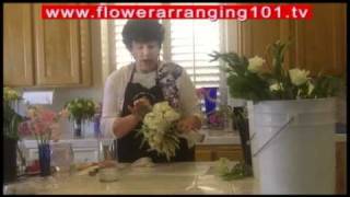 http://flowerarranging101.tv - Flower Arranging Class - White Bridal Bouquet