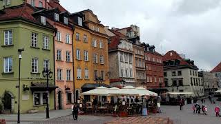 הכיכר המרכזית בורשה Warsaw main square