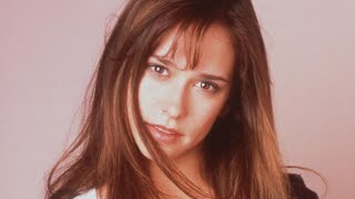 The Real Reason You Don't Hear About Jennifer Love Hewitt Anymore
