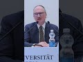 lars p. feld in deutschland werden ganze industrieanlagen ab und im ausland wieder aufgebaut.