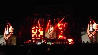 Slash of Guns N' Roses Plays “The Godfather” Theme FedEx Field, Washington, DC 6/26/16