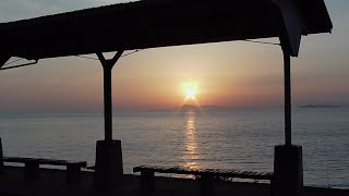 海の見える駅　　下灘駅の夕陽2021 05  (Simonada Station)