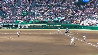 花咲徳栄・須永、2点タイムリー。3回表、決勝対広陵。第99回全国高校野球選手権大会