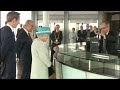 the queen s guinness lesson on ireland visit