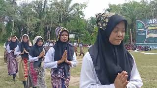 Tari kreasi pondok pesantren Lebay Yasin