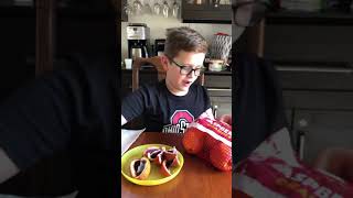 Dombomb tries raspberry oranges