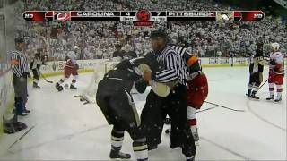 [HD] Hurricanes @ Penguins Kris Letang vs Tim Gleason \u0026 Miroslav Satan vs Patrick Eaves