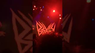 Bexey live performing Suitcase