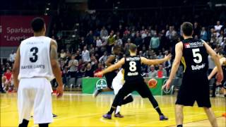 James Hulbin with the Alley Oop Dunk - ProA Bayer Giants Leverkusen vs ETB Wohnbau Baskets Essen