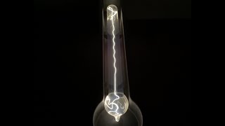 ⚡ Phenomenon: 28-inch Plasma Tube -- Gadgetify