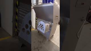 Kilia 130 grinder