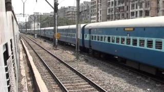 [IRFCA] Overtaking 11059 Chhapra Express hauled By WCAM-3 On 5th Line!!!!!!!!